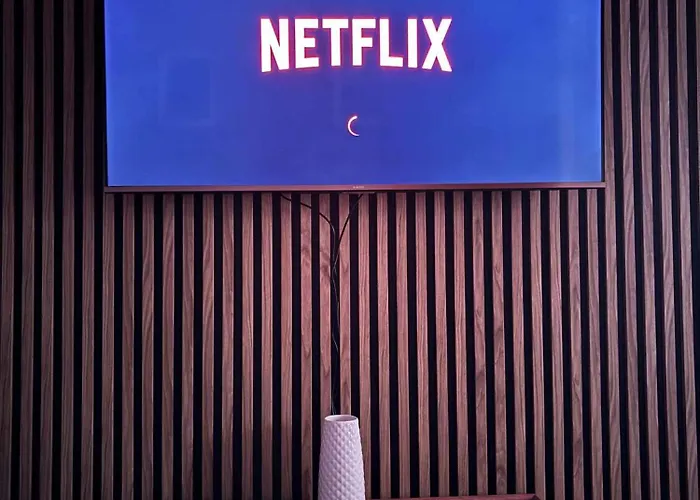 Nova Starowka 2 كونين