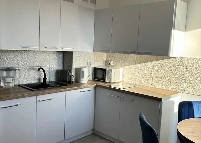 Nova Starowka 2 كونين